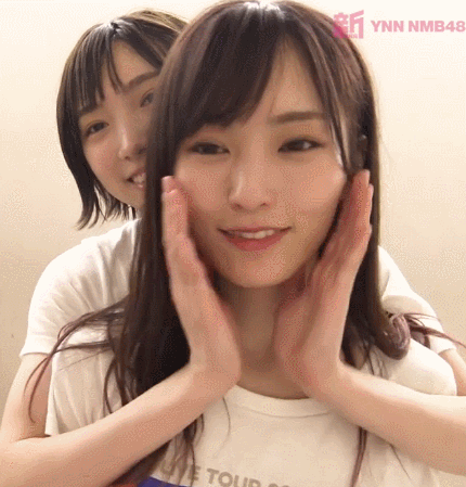 太田夢莉 X 山本彩 背中から抱きしめる 18 07 30 太田夢莉 X 山本彩 背中から抱きしめる 18 07 30