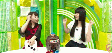 黒ひげ危機一発ゲーム Gif 寺嶋由芙 Vs 山田菜々 黒ひげ危機一発ゲーム Gif 寺嶋由芙 Vs 山田菜々